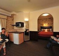 Highlander Motor Inn And Apartments - Accommodation Georgetown