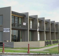 Centreport Units - Accommodation Georgetown