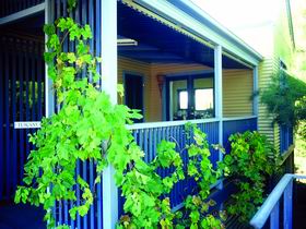 Lavender Blue Country Apartments - Accommodation Georgetown 0