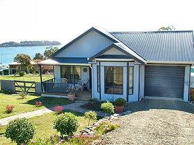 Bruny Island Accommodation Services - Omaroo Cottage - Accommodation Georgetown 0