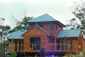 Tree House - The - Accommodation Georgetown 0