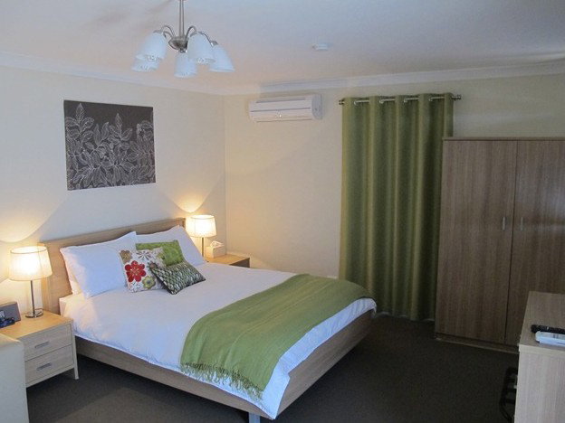 Weston ACT Accommodation Georgetown