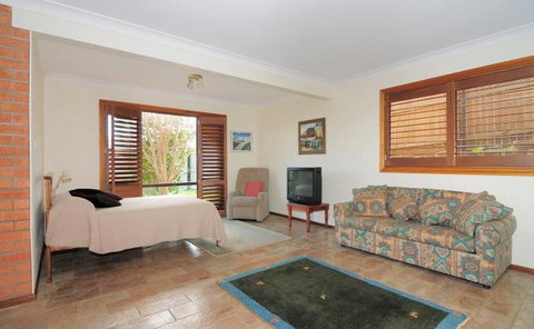 Baileys, Gerringong - Accommodation Georgetown 2