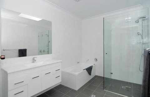 Baileys, Gerringong - Accommodation Georgetown 4
