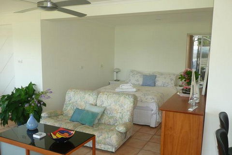 Alexandra Suite - Accommodation Georgetown 2
