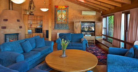 Bodhi Cottages - Mountaintop Villa - Accommodation Georgetown 5