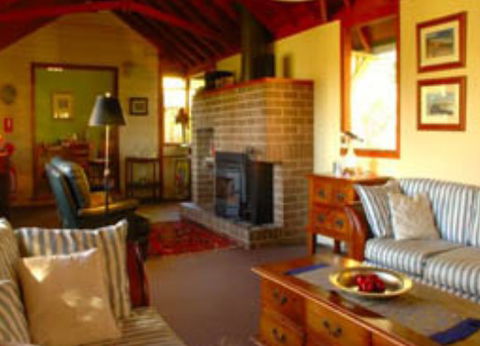 Broomelea - Accommodation Georgetown 0