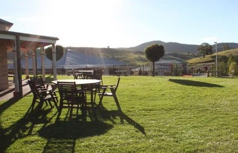 Bowen Inn - Accommodation Georgetown 0