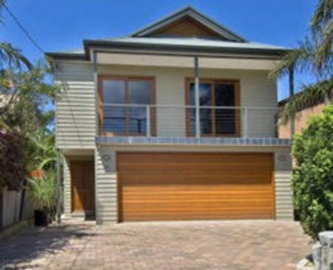 A Beach House Near Manly Two - Accommodation Georgetown 0