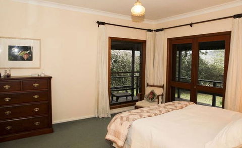 A Church And Homestead In Mudgee - Accommodation Georgetown 1