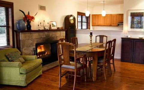 A Church And Homestead In Mudgee - Accommodation Georgetown 3