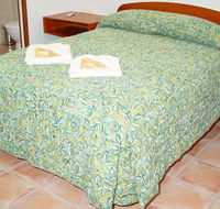 R  R  Woodgate Beach - Accommodation Georgetown