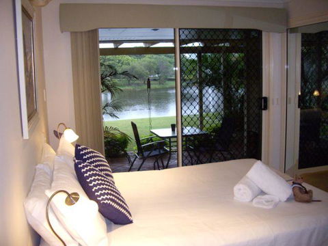 Alexander Lakeside Bed And Breakfast - Accommodation Georgetown 2