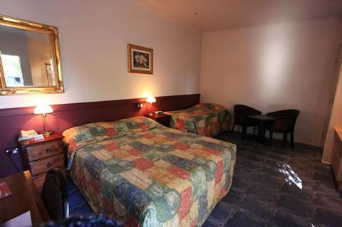 Xenia Central Studio Accommodation - Accommodation Georgetown 2