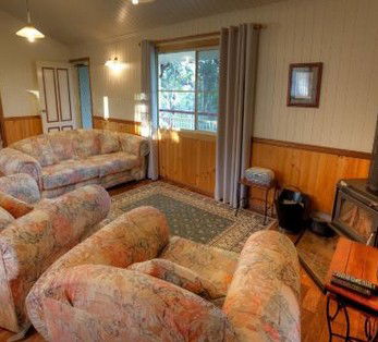 Accommodation Creek Cottages - Accommodation Georgetown 3