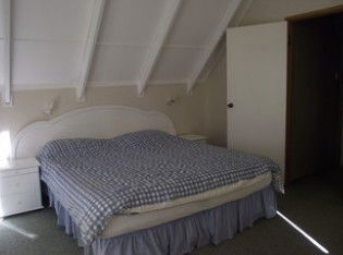 Ty-ar-y-bryn - Holiday Home - Accommodation Georgetown 0