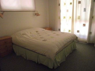 Ty-ar-y-bryn - Holiday Home - Accommodation Georgetown 1