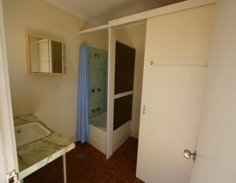 Nanango Caravan And Motorhome Park - Accommodation Georgetown 0