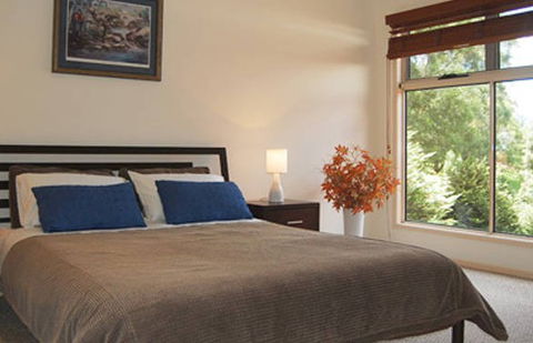 Ravensbourne Escape Kookaburra Kottage - Accommodation Georgetown 1