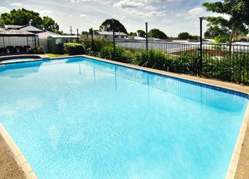 Riviera On Ruthven Motel - Accommodation Georgetown 1