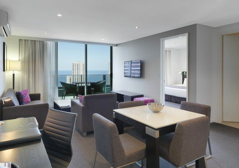 Meriton Serviced Apartments - Broadbeach - Accommodation Georgetown 1
