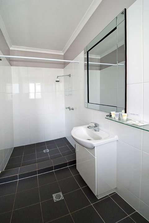Burleigh Gold Coast Motel - Accommodation Georgetown 2