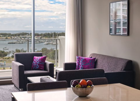 Meriton Serviced Apartments Southport - Accommodation Georgetown 4