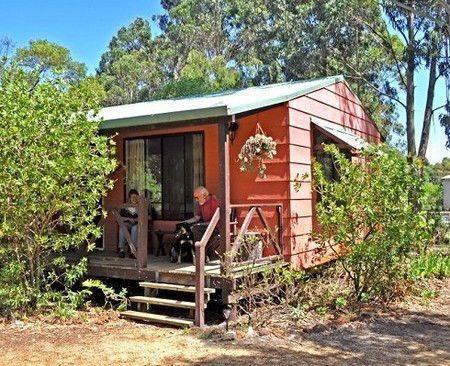 Uhuru Chalets - Accommodation Georgetown 4