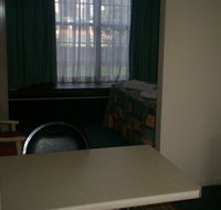 A Raceview Motor Inn - Accommodation Georgetown
