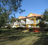 Coral Cove Resort  Golf Club - Accommodation Georgetown