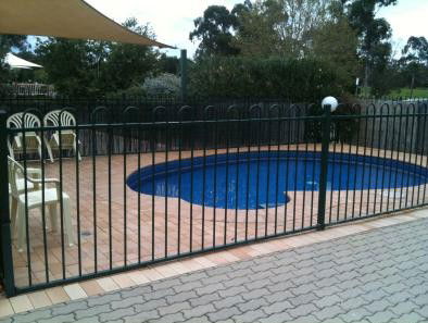 Golden Guitar Motor Inn - Accommodation Georgetown 0