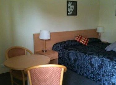 Golden Guitar Motor Inn - Accommodation Georgetown 2