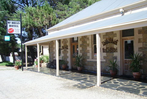 Mount Bryan Hotel - Accommodation Georgetown 0