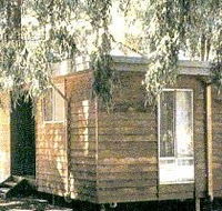 Castlemaine Central CabinampVan Park
