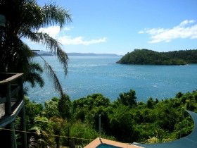 Warrain Beach House - Accommodation Georgetown 0