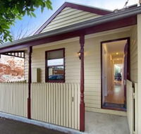 Port Melbourn Cottage - Stay Innercity - Accommodation Georgetown