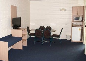 Econo Lodge Tamworth - Accommodation Georgetown 81