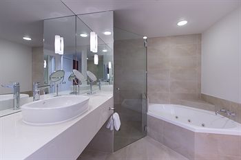 Sofitel Noosa Pacific Resort - Accommodation Georgetown 0