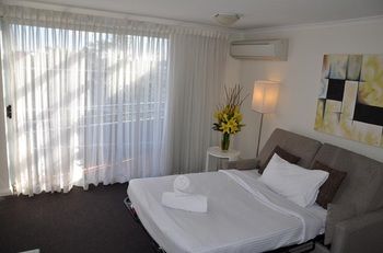 Napoleon On Kent - Accommodation Georgetown 6