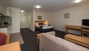 Napoleon On Kent - Accommodation Georgetown 14