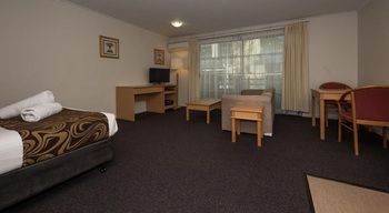 Napoleon On Kent - Accommodation Georgetown 15