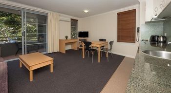 Napoleon On Kent - Accommodation Georgetown 20