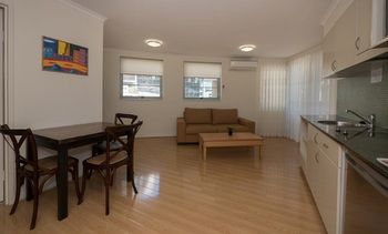 Napoleon On Kent - Accommodation Georgetown 27