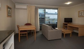 Napoleon On Kent - Accommodation Georgetown 28