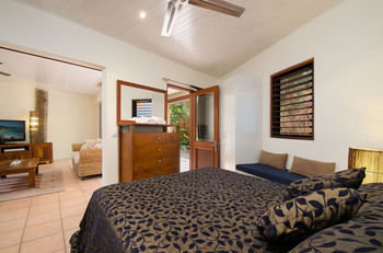 L'Auberge Noosa - Accommodation Georgetown 3