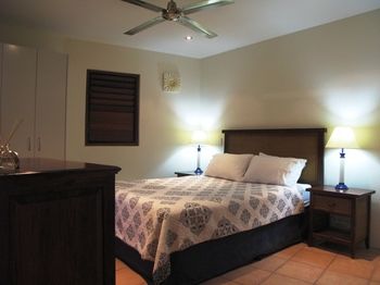 L'Auberge Noosa - Accommodation Georgetown 4