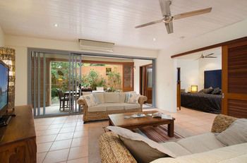 L'Auberge Noosa - Accommodation Georgetown 13