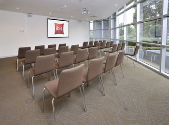 Ibis Melbourne Glen Waverley - Accommodation Georgetown 9
