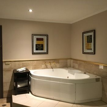 Eltham Gateway Hotel - Accommodation Georgetown 5