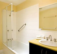 Beach Breakers Resort - Accommodation Georgetown
